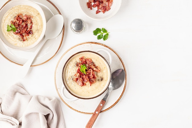 Taliz z kremową zupą